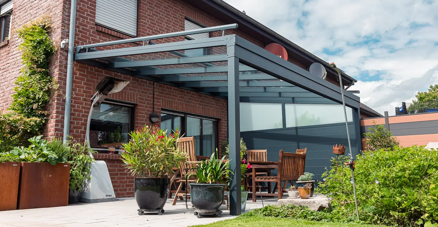 Terrassenüberdachung am Klinkerhaus